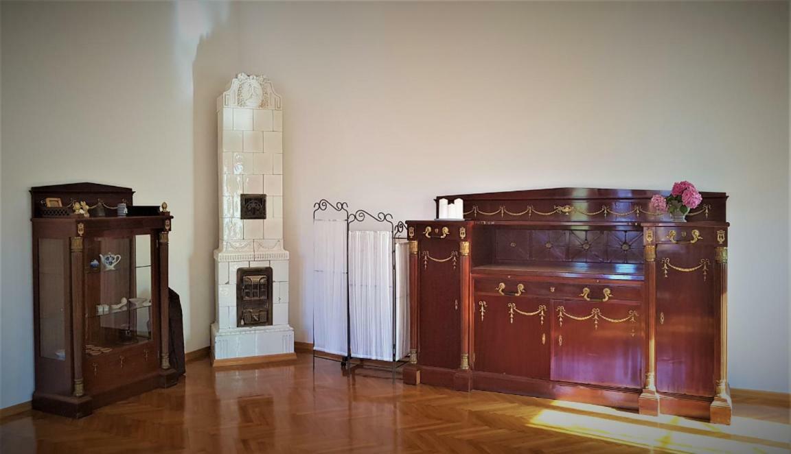 Luxury Apartment In The Heart Of Varazdin Exterior photo